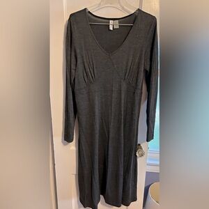 Lightweight midi dress with fitted waist panel - heather gray with full skirt